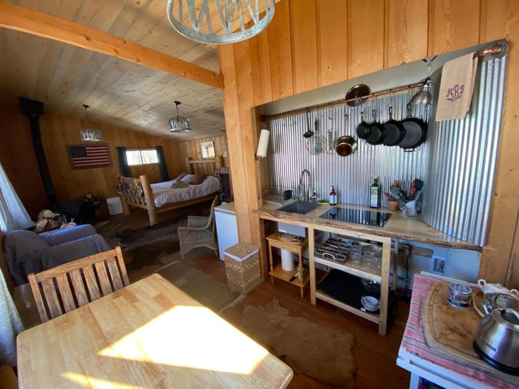 Aubin Sky Lodging At The Yl Ranch Savery Eksteriør bilde