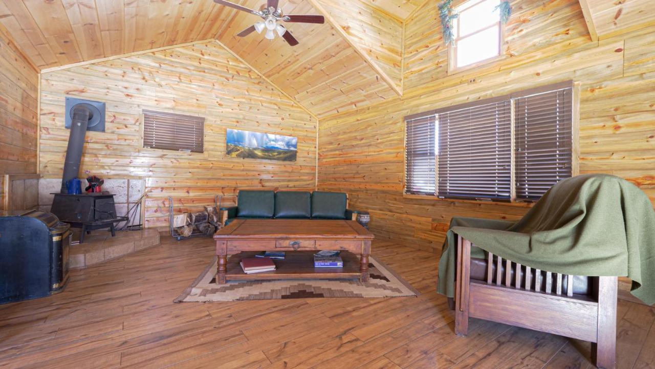 Aubin Sky Lodging At The Yl Ranch Savery Eksteriør bilde