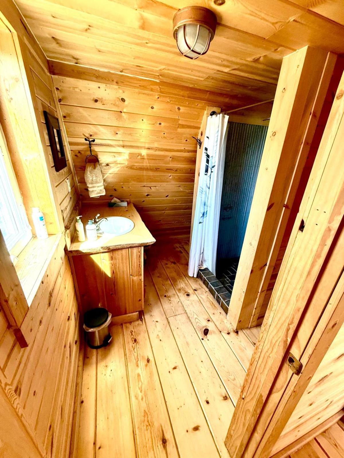 Aubin Sky Lodging At The Yl Ranch Savery Eksteriør bilde